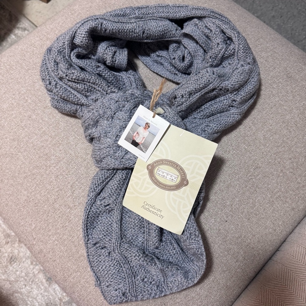Aran Sweater Market Women’s Ocean Grey Pull Through Cabled Shawl NWT $119 - Picture 2 of 8